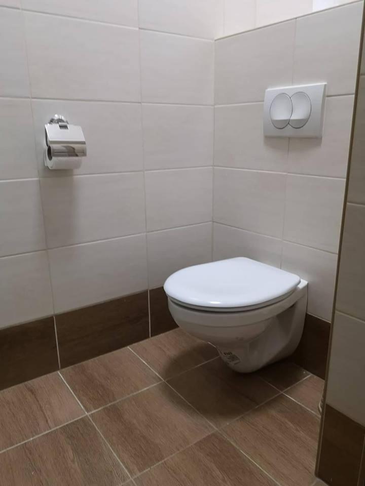 Kék Lagúna Panzió Dombrad Exterior foto
