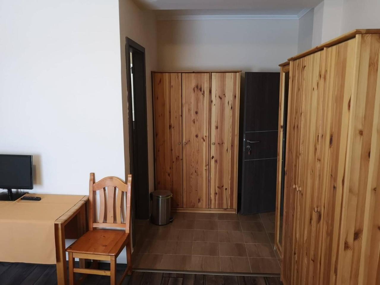 Kék Lagúna Panzió Dombrad Exterior foto